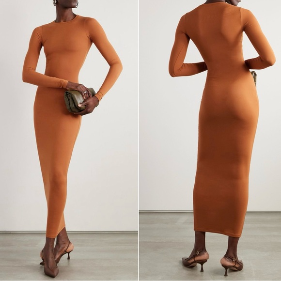 SKIMS Fits Everybody Crew Neck Long Sleeve Snatched Dress Bronze Brown NWT Small - Picture 1 of 9